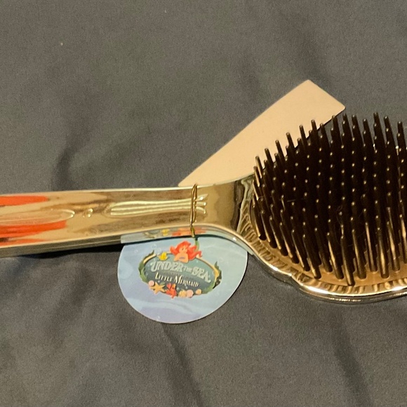 Disney  LITTLE MERMAID ARIELS ‘’DINGLEHOPPER ‘’  FORK  NWT - Picture 3 of 13